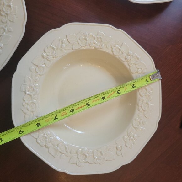 Set Of 4 Crown Ducal England Embossed Floral Cream Soup Bowls 8.5" Diameter Vint - Picture 6 of 6